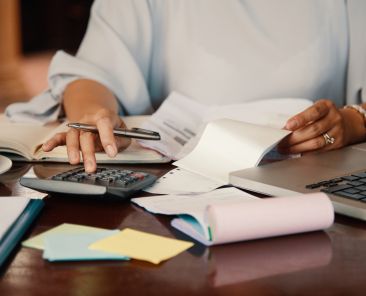 entrepreneur-working-with-bills